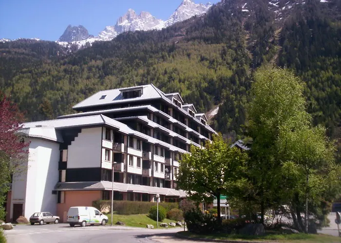 Avec Acces Aux Domaines Skiables Et Parking - Fr-1-517-13 Apartment