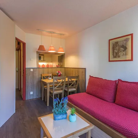 2 Pieces Avec Parking Pres Gare Routiere Et Remonte-pentes, Chamonix-mont-blanc - Fr-1-517-13 Apartment *